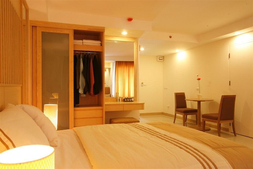 Romance Hotel Bangna Bangkok Exteriér fotografie